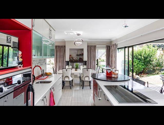5 BEDROOM HOUSE SOLD IN EYE OF AFRICA ESTATE